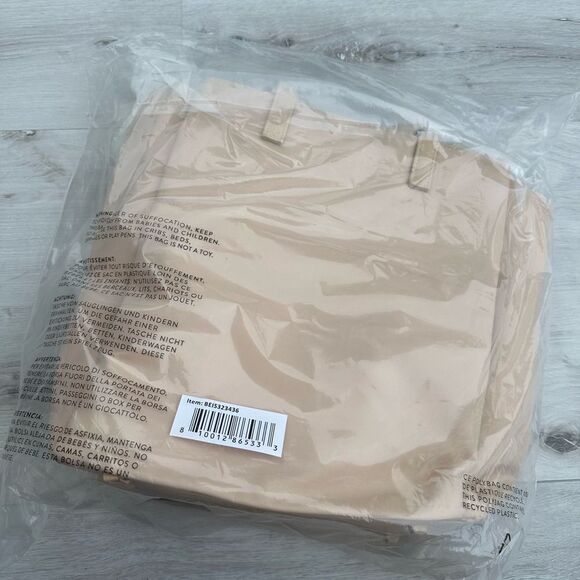 BEIS TRAVEL The Commuter Tote
in Beige NWT in packaging - Picture 8 of 9